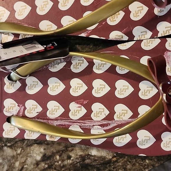 NWT FSU Flip-flops - Picture 4 of 5